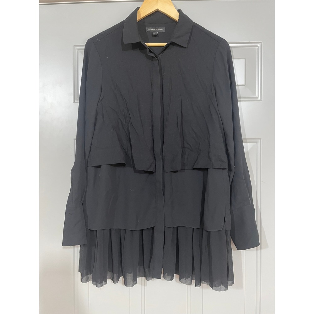 Banana Republic Tiered Ruffle Blouse Womens Small Black Excellent Chiffon Hem